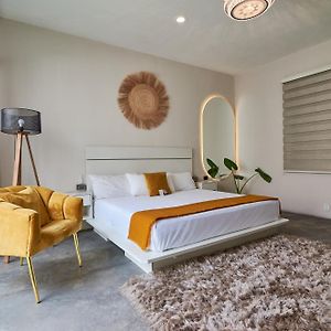 Aura Hotel Boutique